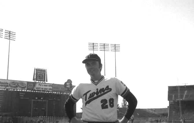 Photo Day: Pitcher Bert Blyleven of the 1974 Minnesota Twins (Source: LP, 1974)